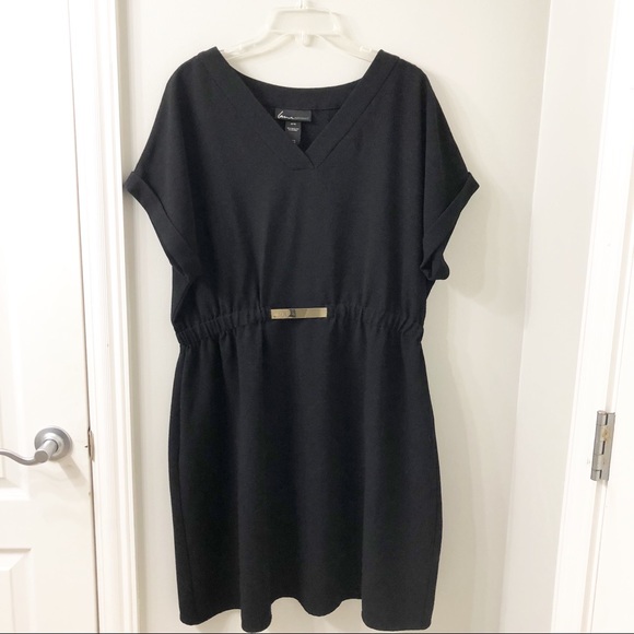 Lane Bryant Dresses & Skirts - Lane Bryant dress with v neck and ruched  waist